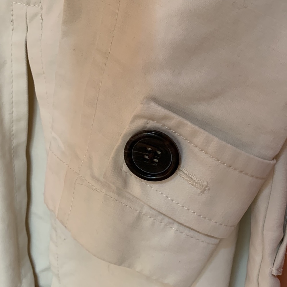 Gap Trench Coat - Picture 5 of 5